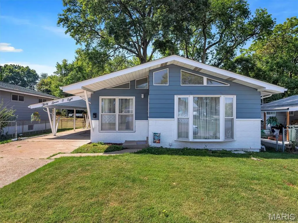 3708 Comstock Drive, Saint Louis, MO 63125 - Image #1