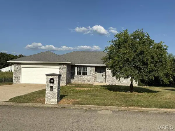 2806 Lafayette Avenue, Lebanon, MO 65536