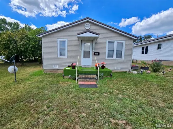 609 First Street, Houston, MO 65483