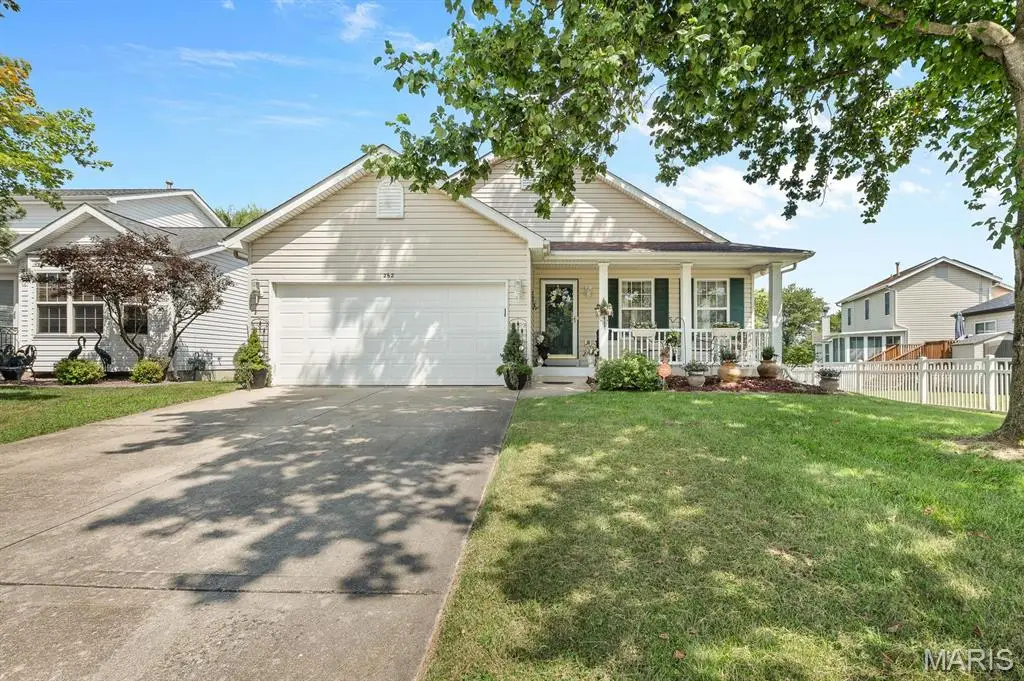 262 Eastbrook Drive, Belleville, IL 62221 - Image #1