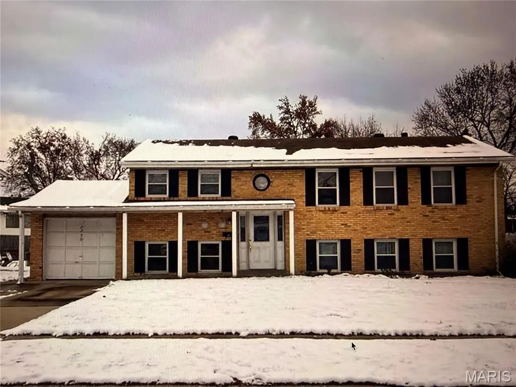 2250 Montagne Drive, Florissant, MO 63033 - Image #1