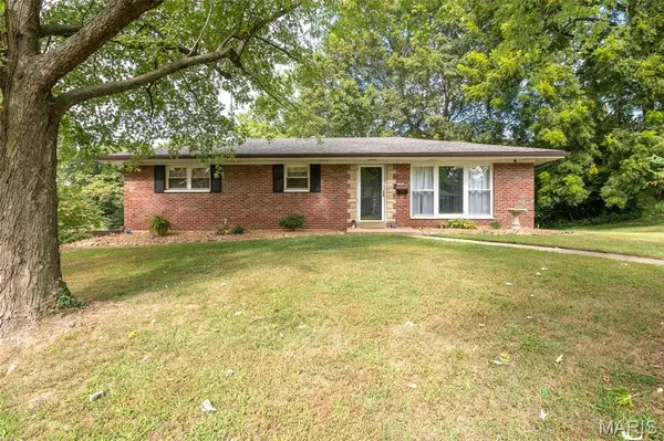 101 Westminster Drive, Collinsville, IL 62234