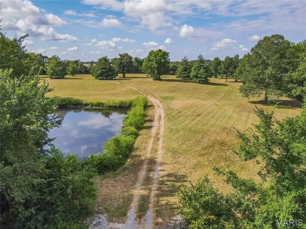 37 Plantation Drive, Sikeston, MO 63801 - Image #1