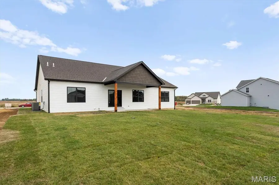 817 Golden Bell Lane, Caseyville Township, IL 62269 - Image #2