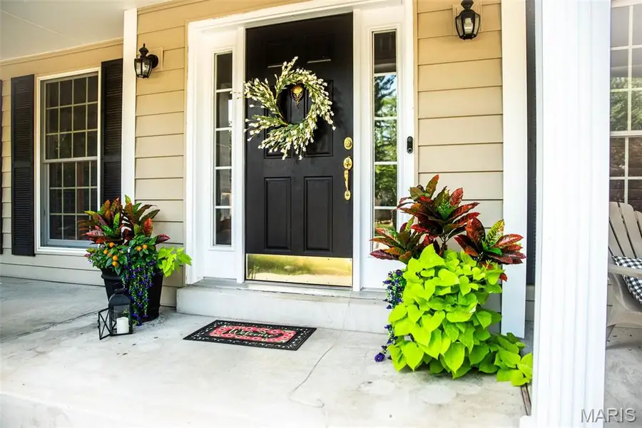 2581 Christopher Oaks Court, Saint Louis, MO 63129 - Image #3