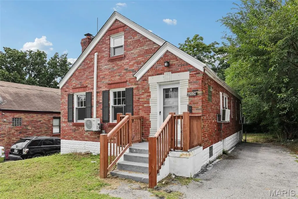 7030 Lena Avenue, Saint Louis, MO 63136 - Image #1