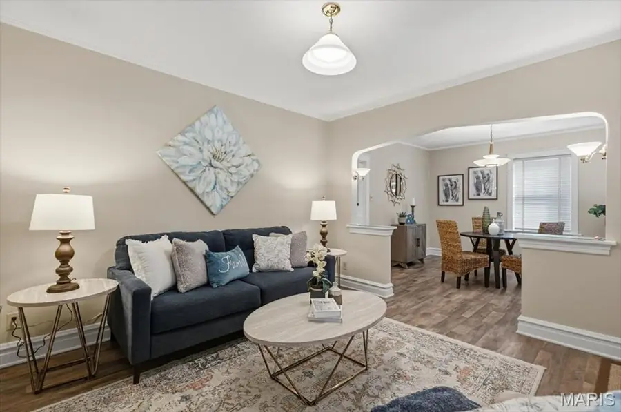 4033 Blow Street, Saint Louis, MO 63116 - Image #2