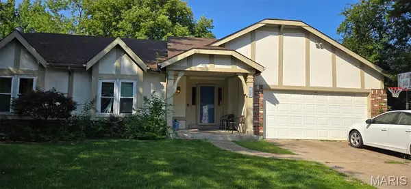 1035 Rosary Tree Court, Florissant, MO 63031
