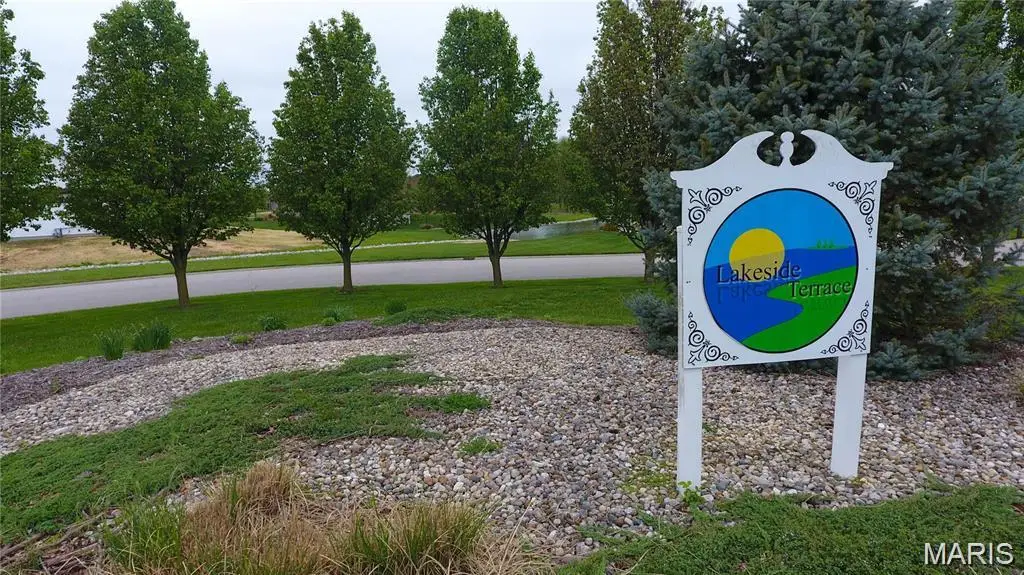 18415 Oxford Road, Staunton, IL 62088 - Image #1