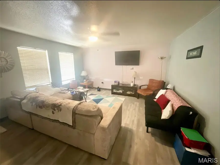 1880 Mary Street, Scott City, MO 63780 - Image #2