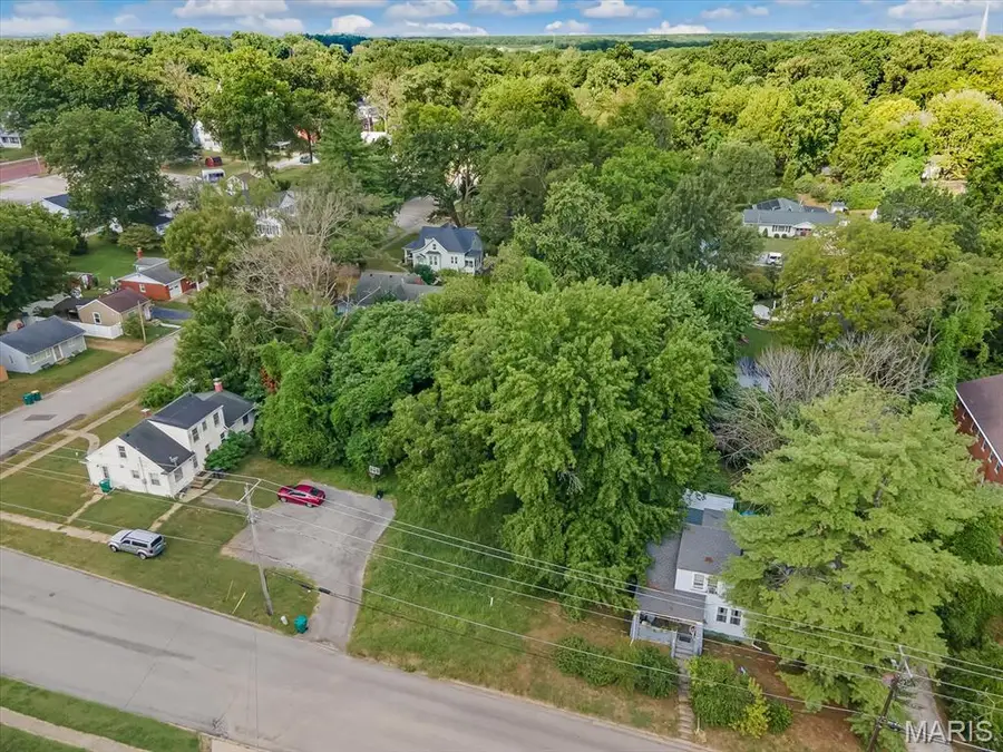 213 N Monroe Street, Lebanon, IL 62254 - Image #2