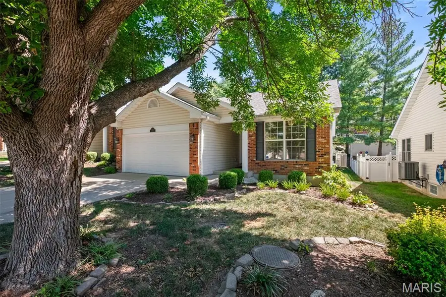 10212 Highbury Lane, Saint Louis, MO 63123 - Image #3