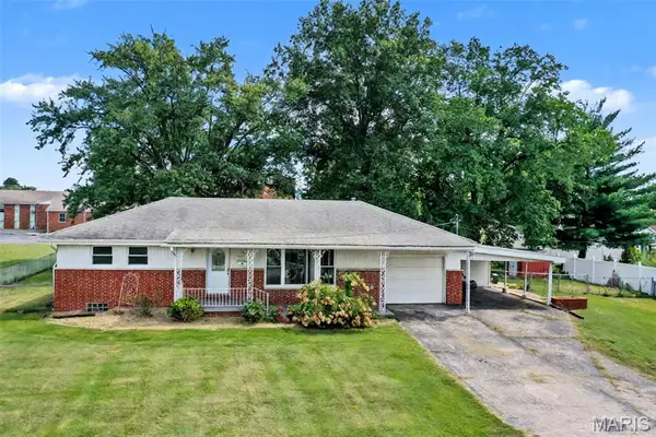 100 Marie Street, Bethalto, IL 62010