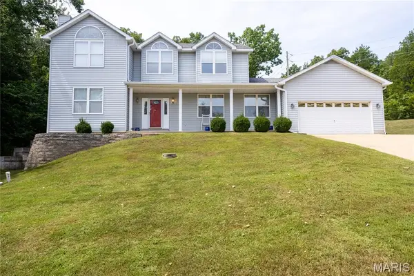 10401 Lake Crest Drive, Hillsboro, MO 63050