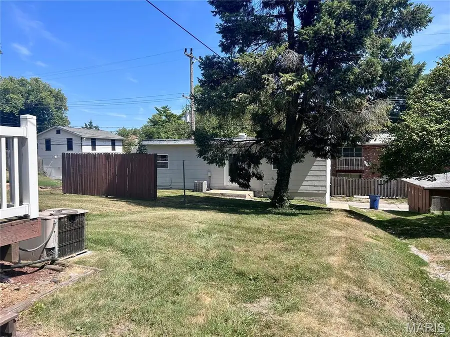 222 S Jackson Street, Belleville, IL 62220 - Image #2