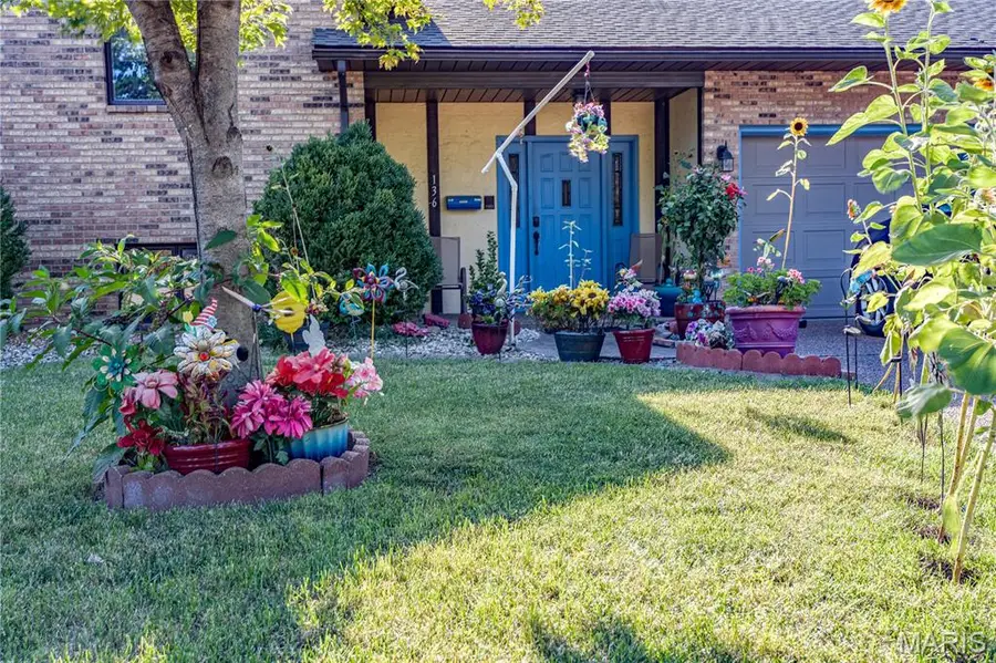 136 Donna Drive, Hartford, IL 62048 - Image #3