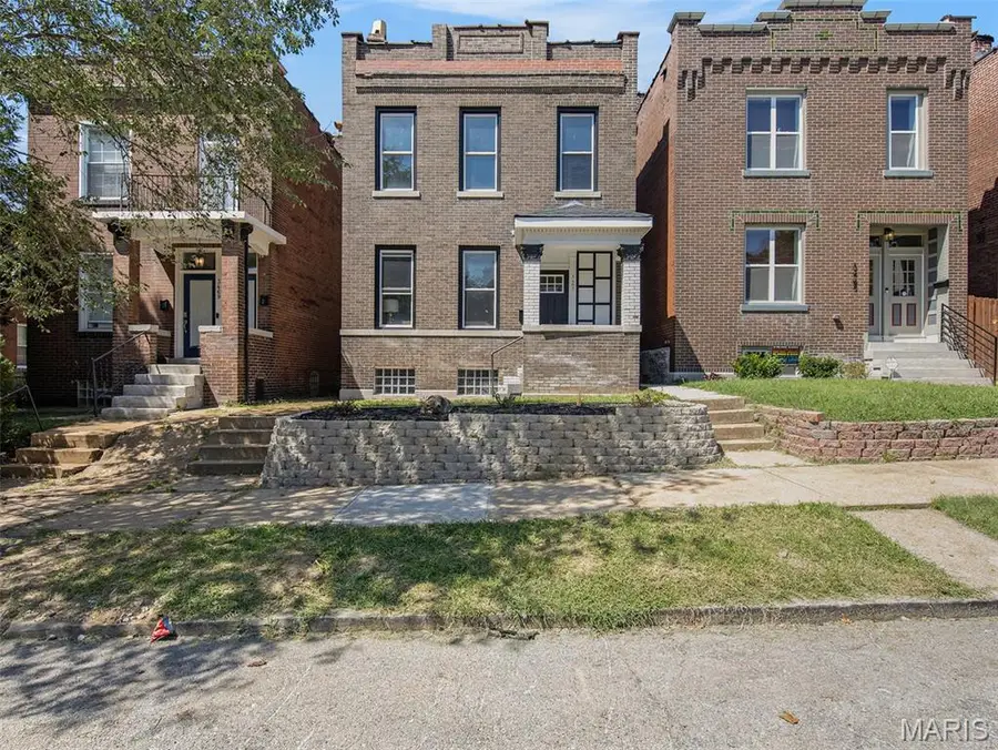 3467 Giles Avenue, Saint Louis, MO 63116 - Image #2