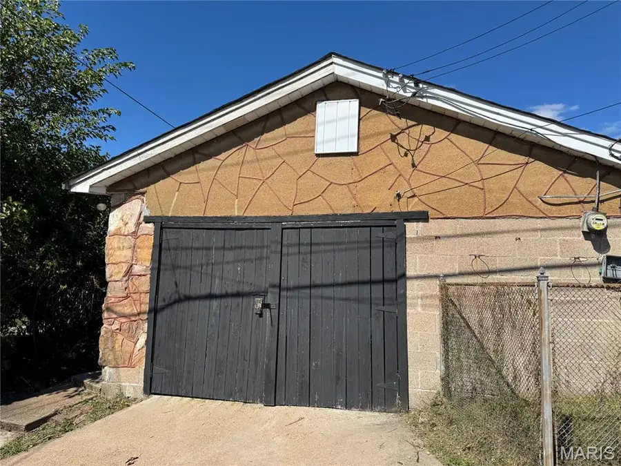 4246 N Taylor Ave, Saint Louis, MO 63115 - Image #3