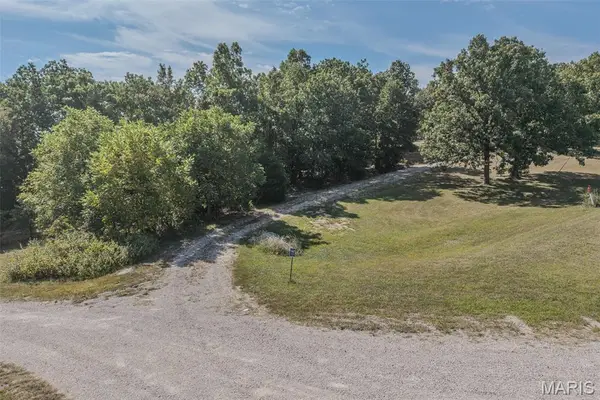 25990 Pennington Drive, Lebanon, MO 65536