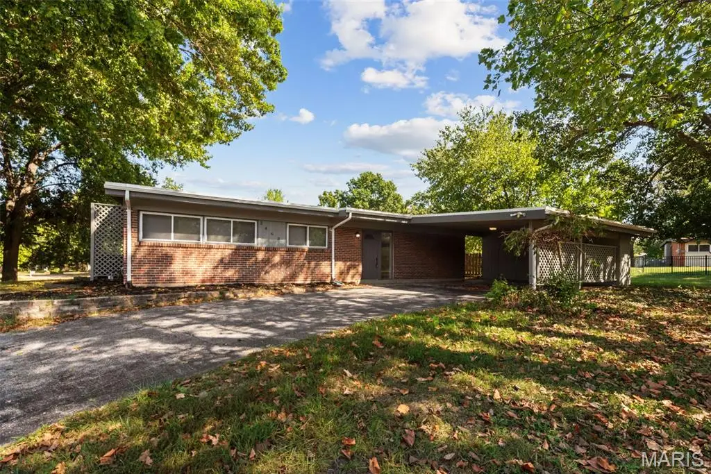 2463 Saint Giles Road, Queeny, MO 63122 - Image #1