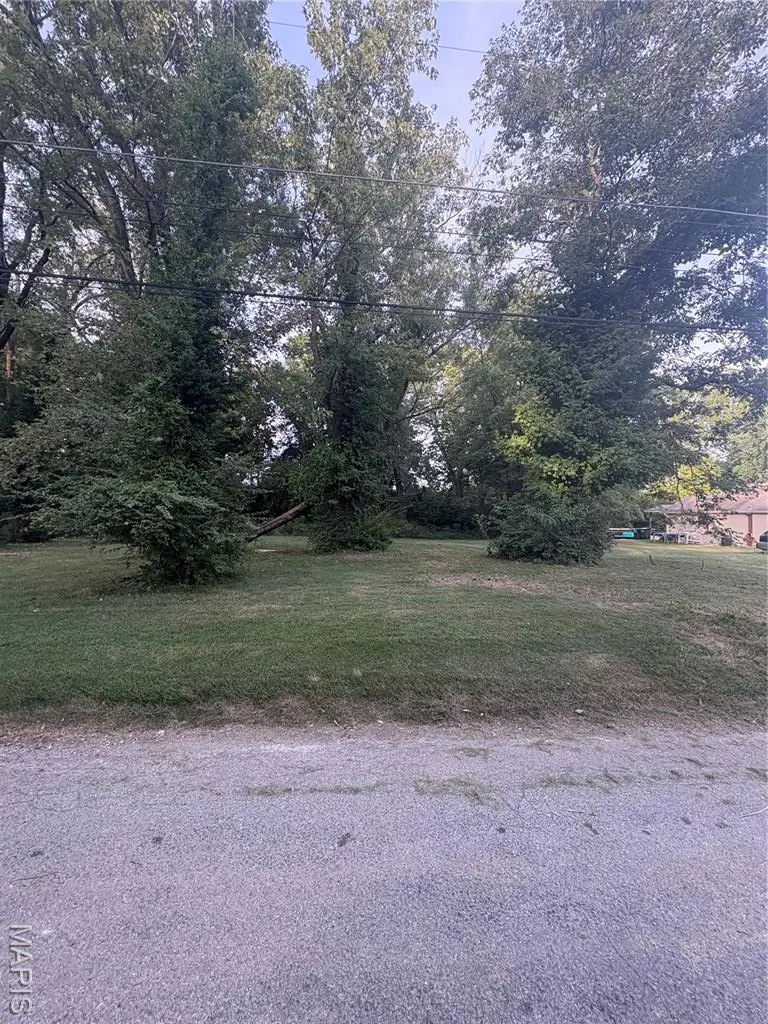 9021 Crest Drive, Fairview Heights, IL 62208 - Image #1