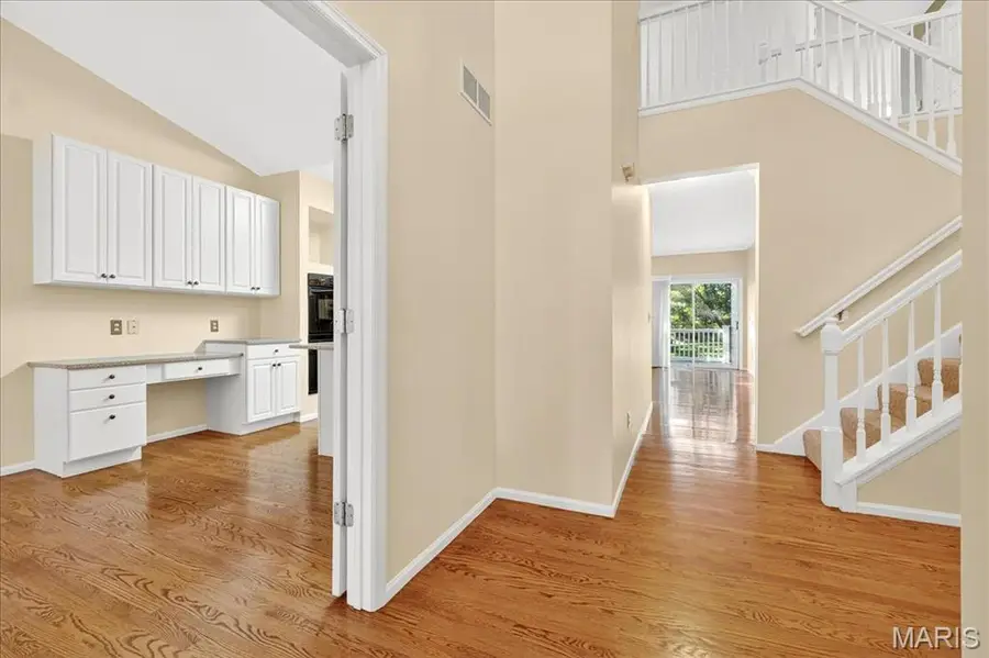 153 Vonbehren Drive, Chesterfield, MO 63005 - Image #3