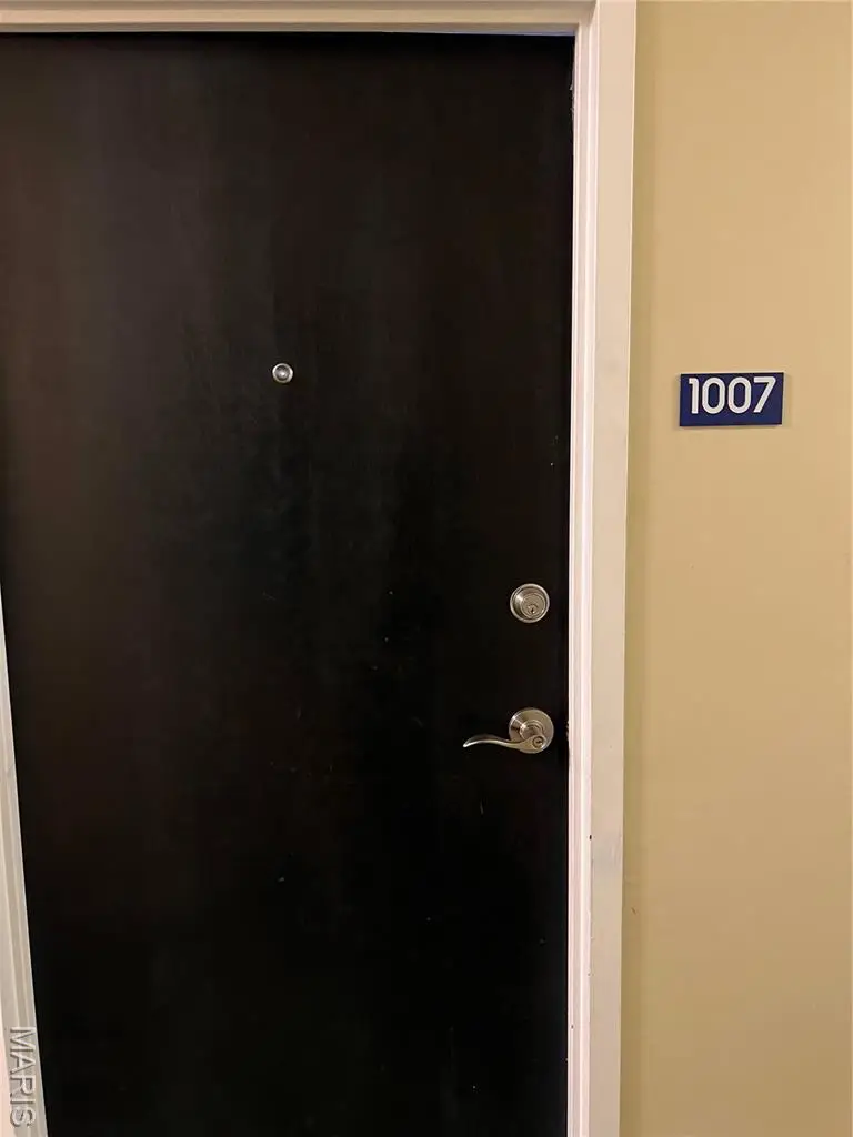 210 N 17th Street #1007, Saint Louis, MO 63103 - Image #1