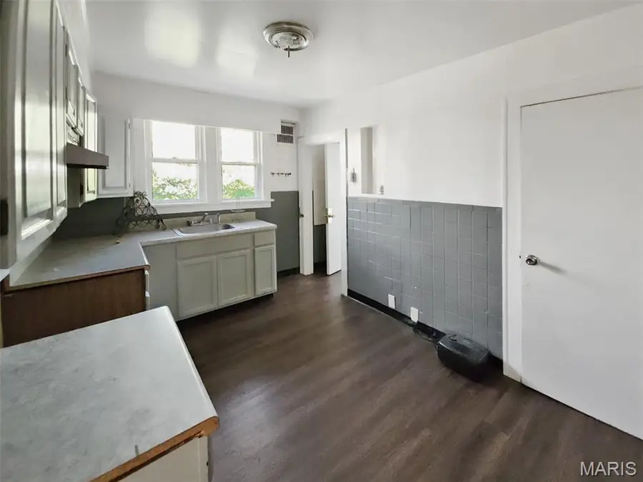 1487 Engelholm Avenue, Pagedale, MO 63133 - Image #3