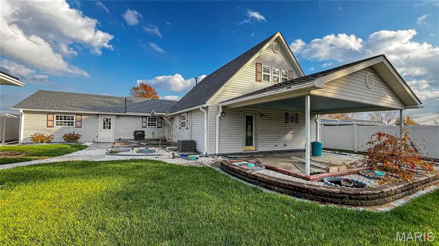 203 Saint Margaret Lane, Ofallon, MO 63366 - Image #3