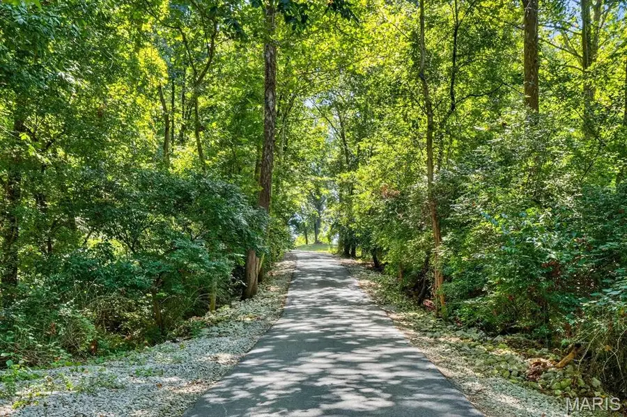 1519 Laketop Drive, Fairview Heights, IL 62208 - Image #3