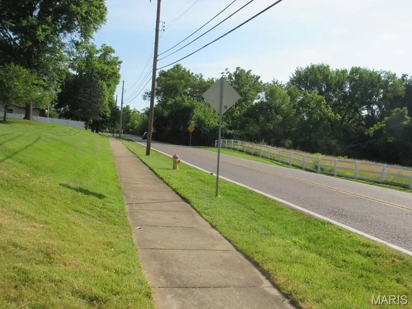 11565 Mehl Avenue, Florissant, MO 63033 - Image #2