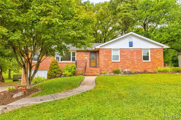 141 S 9th Street, East Alton, IL 62024