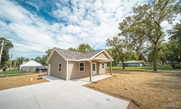 94 S Carson Street, St James, MO 65559