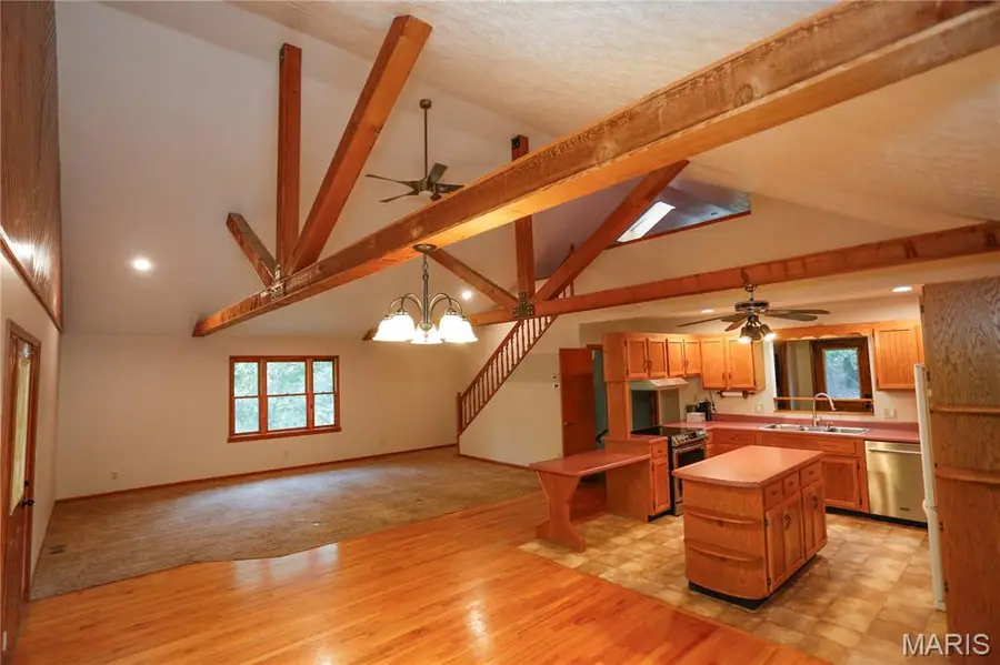 266 Pine Valley Lane, Cuba, MO 65453 - Image #2