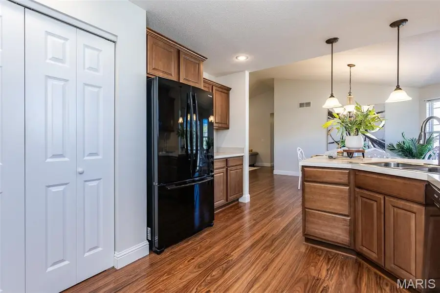 427 E Donnewald Street, Worden, IL 62097 - Image #2