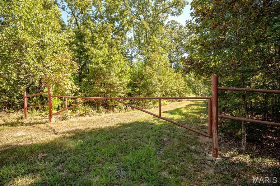 10900 County Road 3600, Saint James, MO 65559 - Image #3