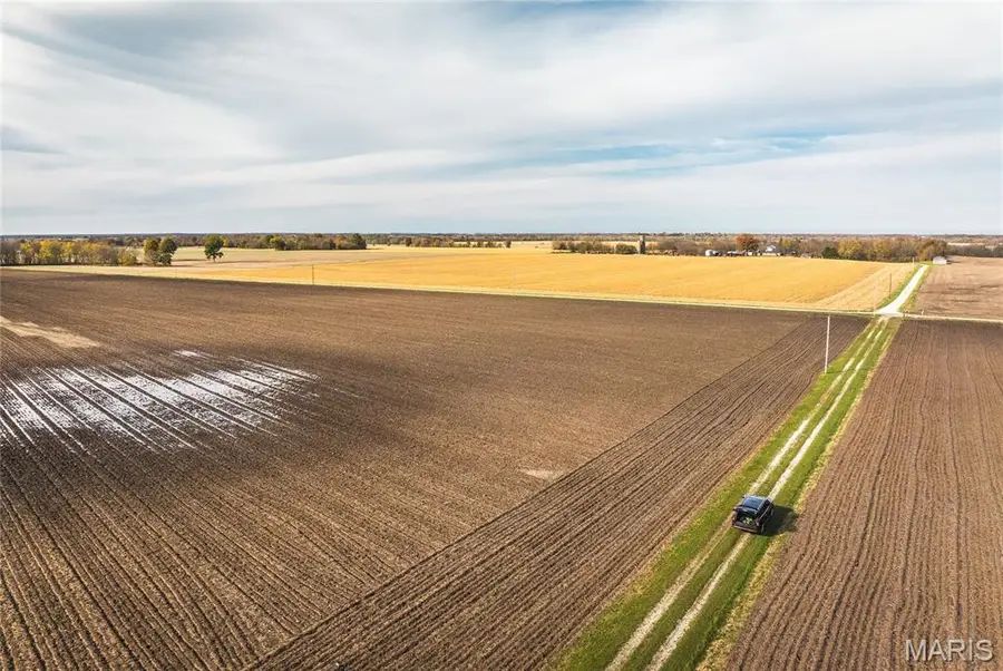 32987 T B Ruyle Road, Medora, IL 62063 - Image #2