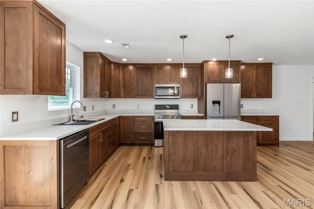 245 Hawkins Avenue, Crocker, MO 65452 - Image #1