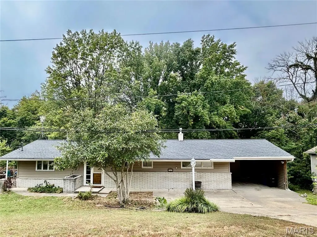 901 Grigg Street, Greenville, IL 62246 - Image #1