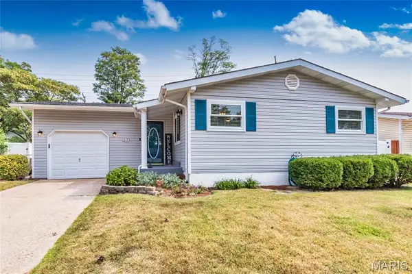 517 Aqua Ridge Drive, St Louis, MO 63129