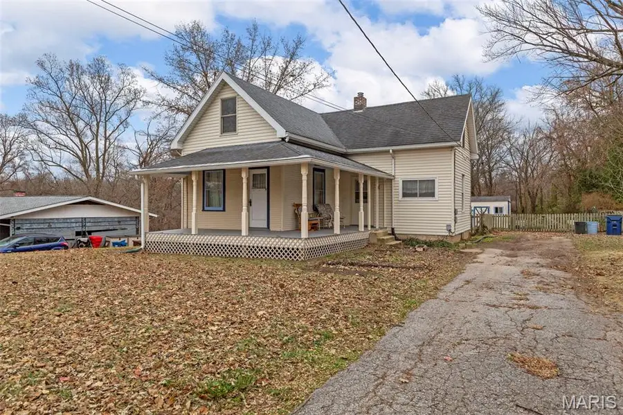 1144 Hudson Road, Saint Louis, MO 63135 - Image #2