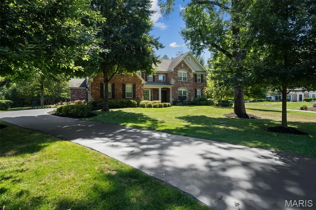 24 Daniel Road, Ladue, MO 63124 - Image #1