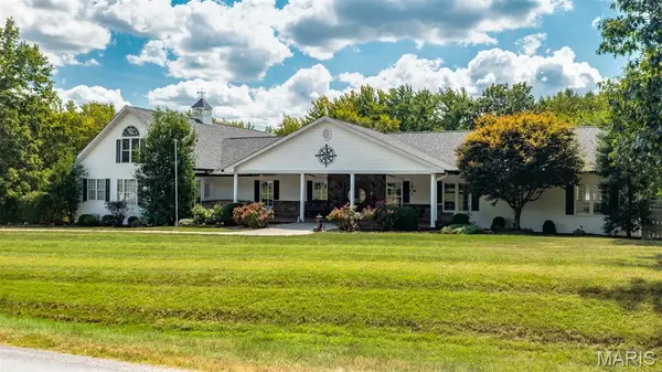 118 Westlake Trail, Litchfield, IL 62056