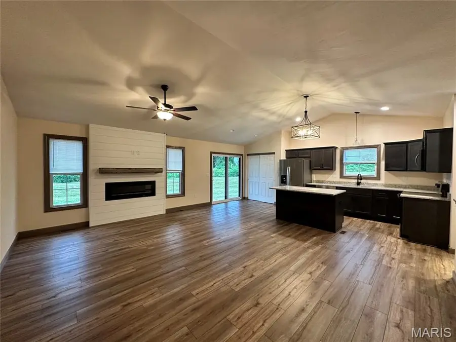 2809 Beth Ann Court, Granite City, IL 62040 - Image #2