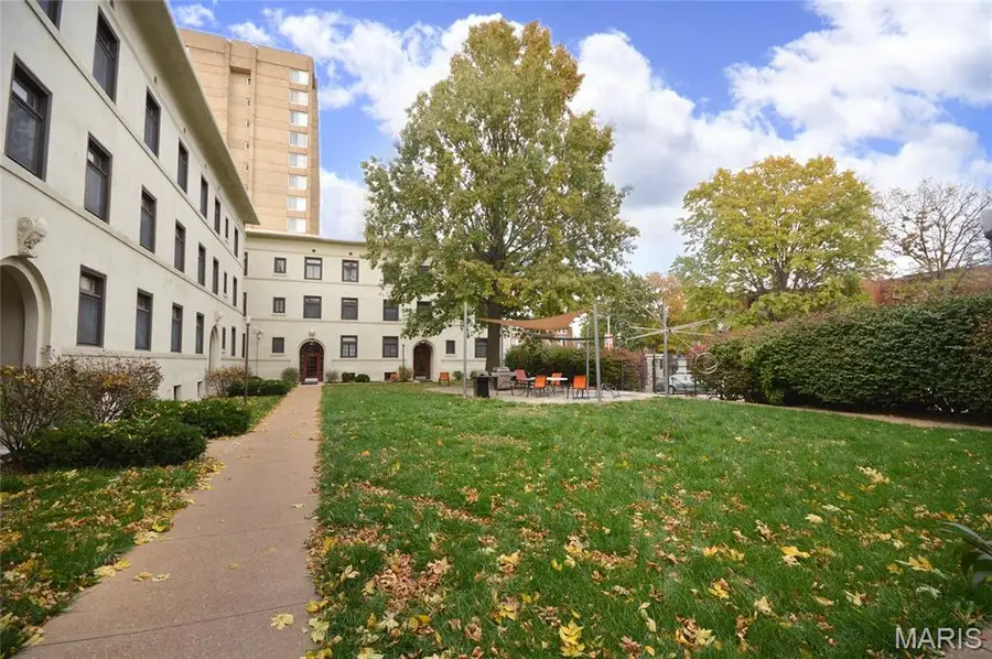 603 Westgate Avenue #603C, Saint Louis, MO 63130 - Image #2