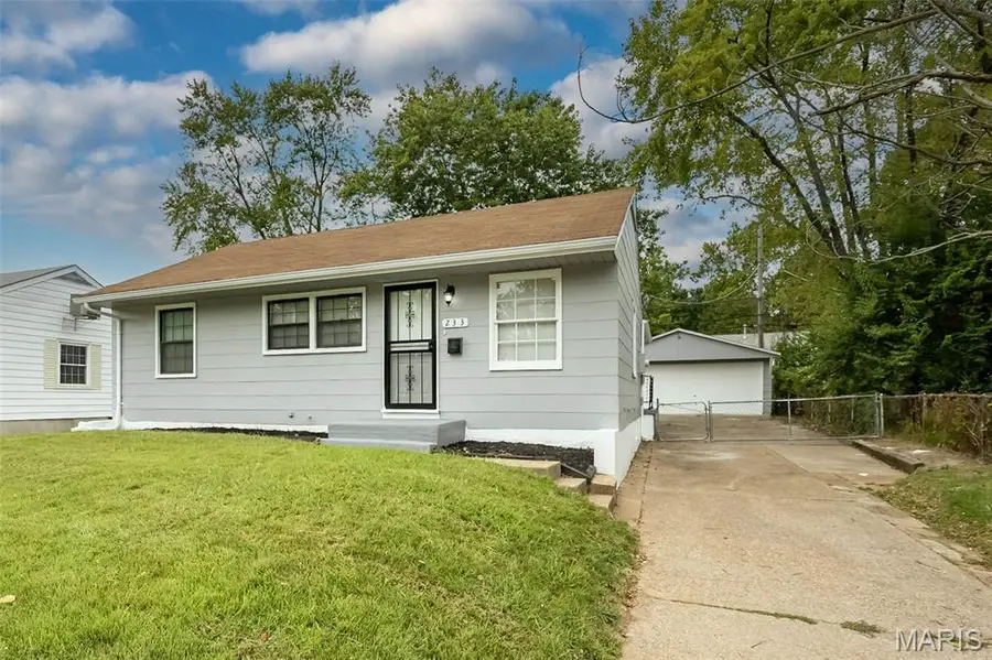 233 Cameron Road, Saint Louis, MO 63137 - Image #3