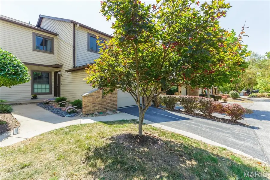 640 Painted Vista Drive, Ballwin, MO 63021 - Image #2