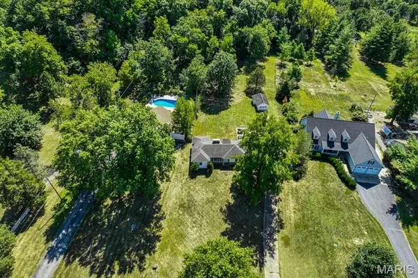 13310 W Watson Road, Sunset Hills, MO 63127