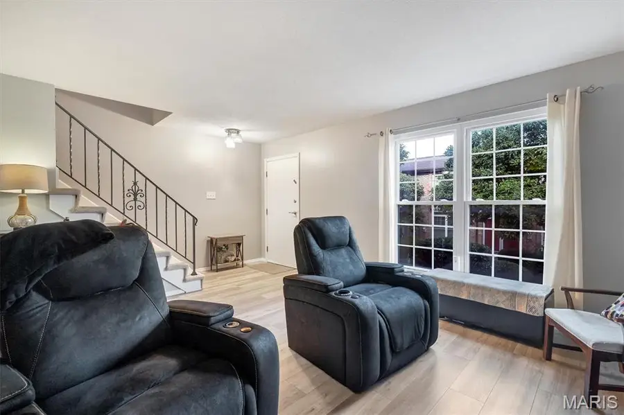 11983 Villa Dorado Drive, Saint Louis, MO 63146 - Image #3