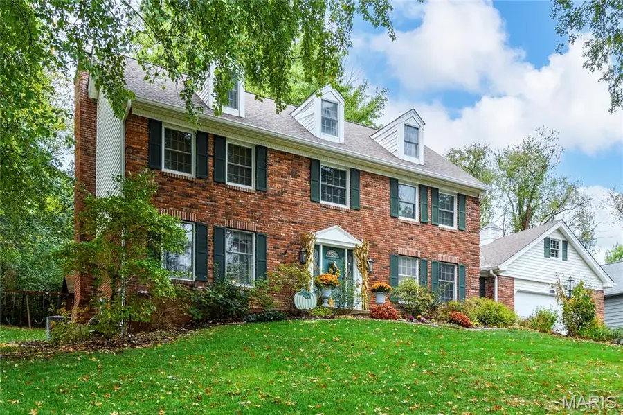 831 Minarca Drive, Des Peres, MO 63131 - Image #2